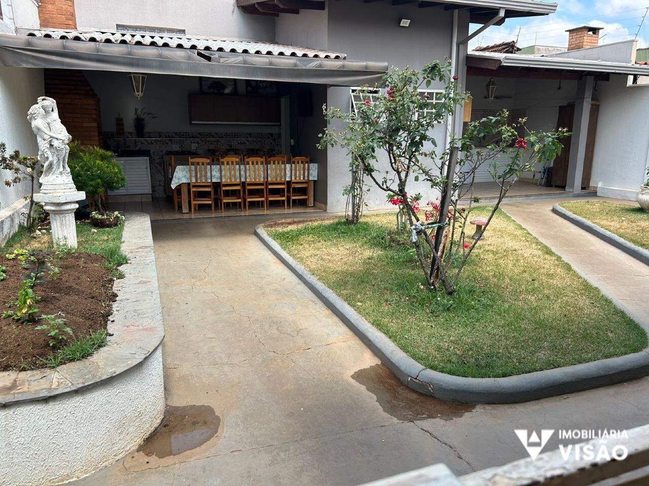 Casa à venda no Santa Marta: 
