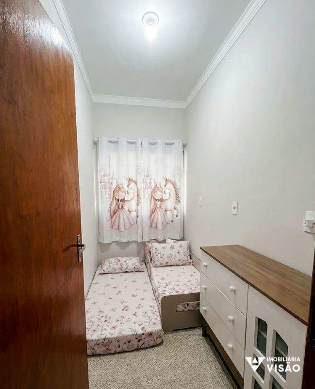 Casa à venda no BeijaFlor II: 