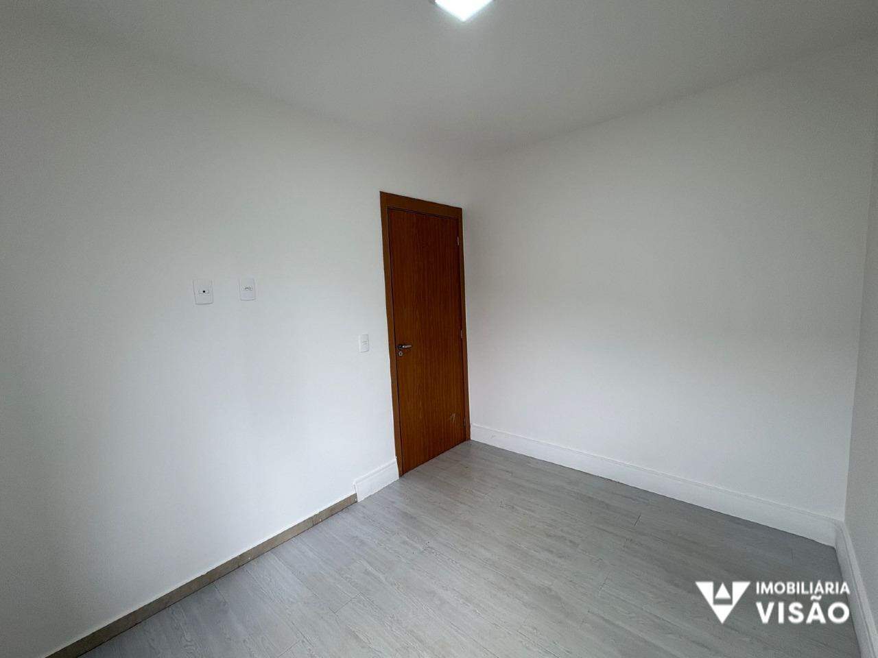 Casa à venda no Parque das Aroeiras: 