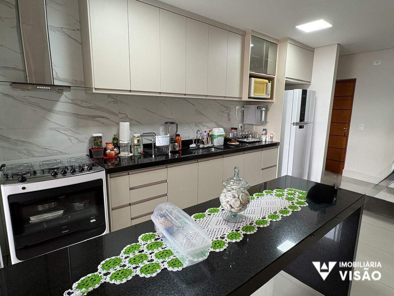 Apartamento à venda no Mercês: 