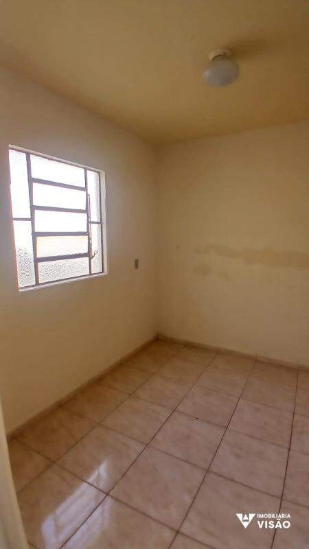 Casa para aluguel no Mercês: 