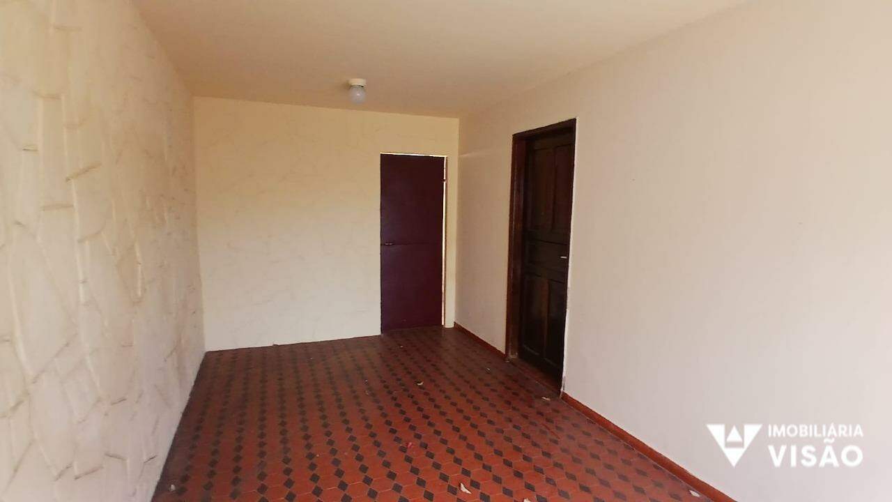 Casa para aluguel no Mercês: 