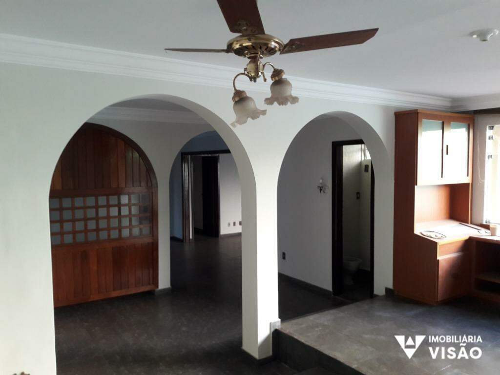 Casa à venda no Fabrício: 