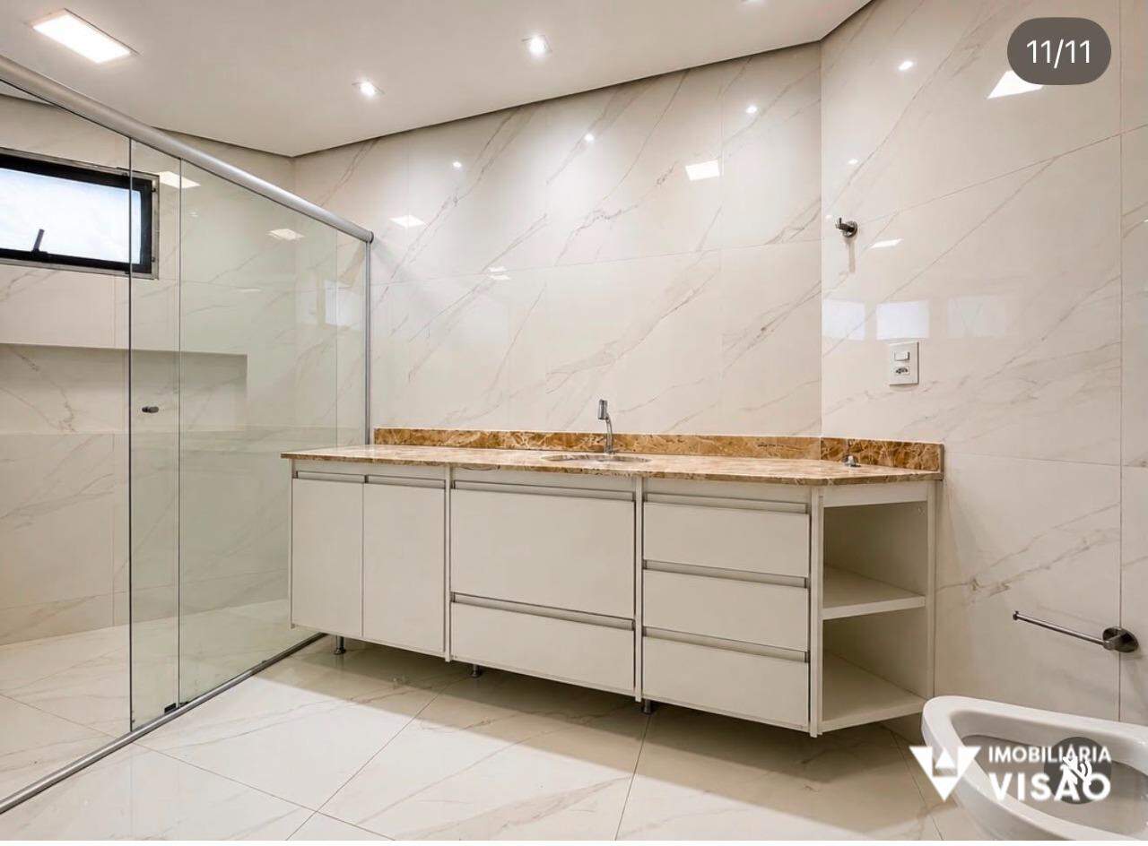 Apartamento à venda no Mercês: 