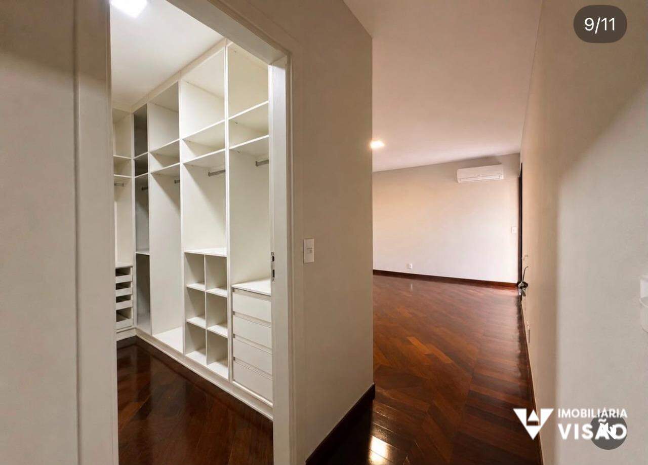 Apartamento à venda no Mercês: 