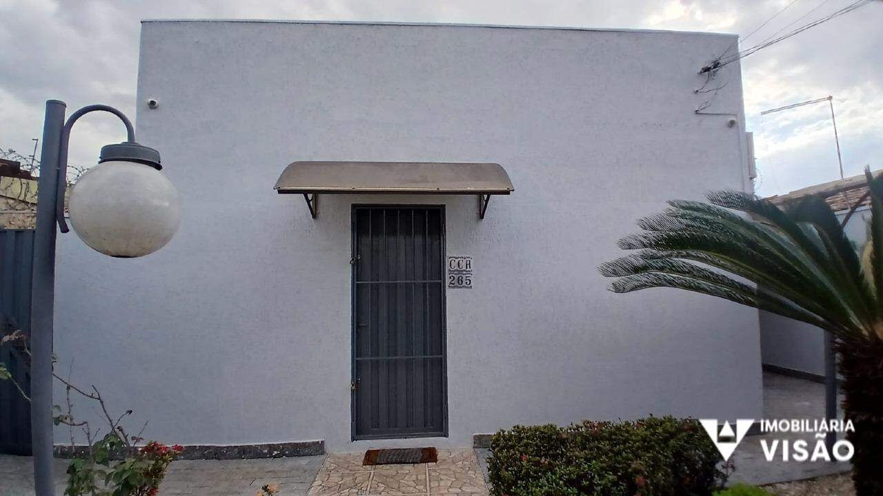 Casa para aluguel no CONJUNTO UBERABA I: 