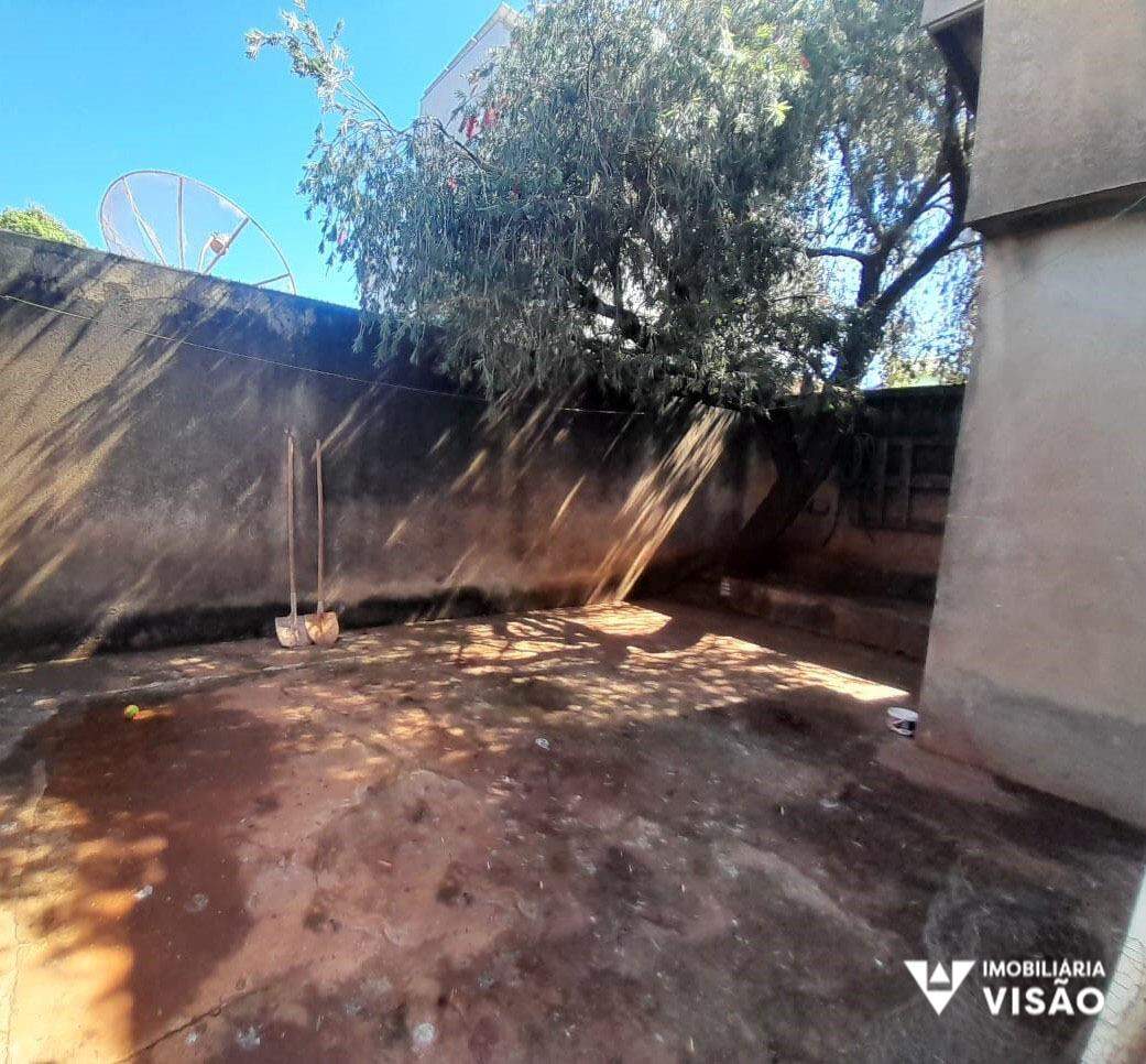 Casa à venda no Residencial 2000: 