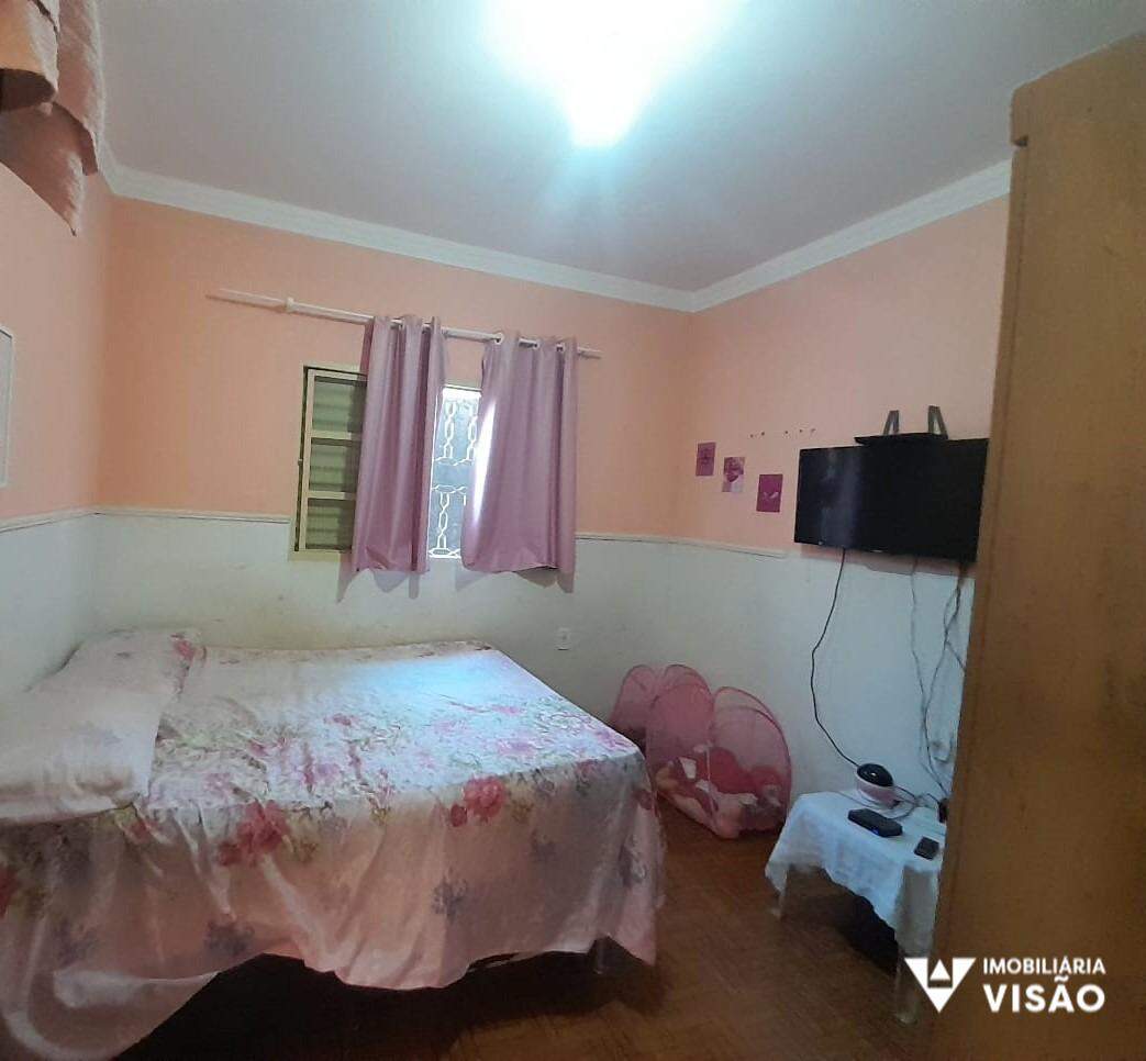 Casa à venda no Residencial 2000: 