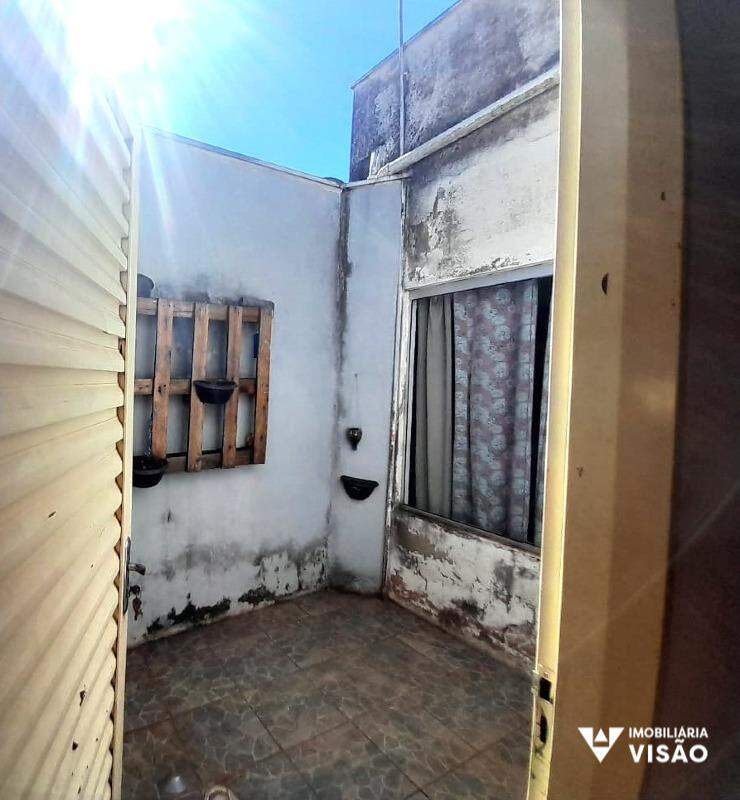 Casa à venda no Residencial 2000: 