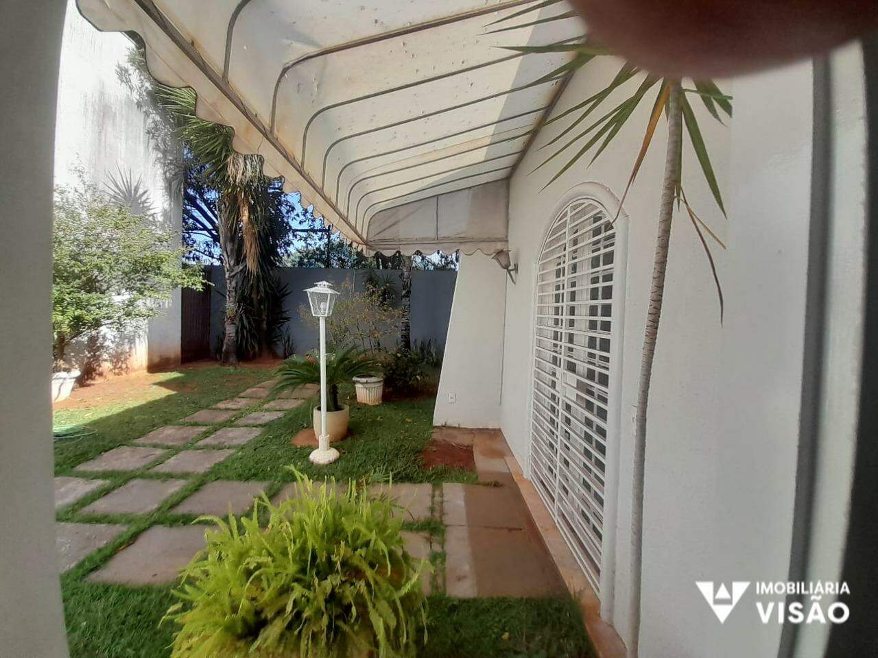 Casa à venda no Conjunto Frei Eugênio: 