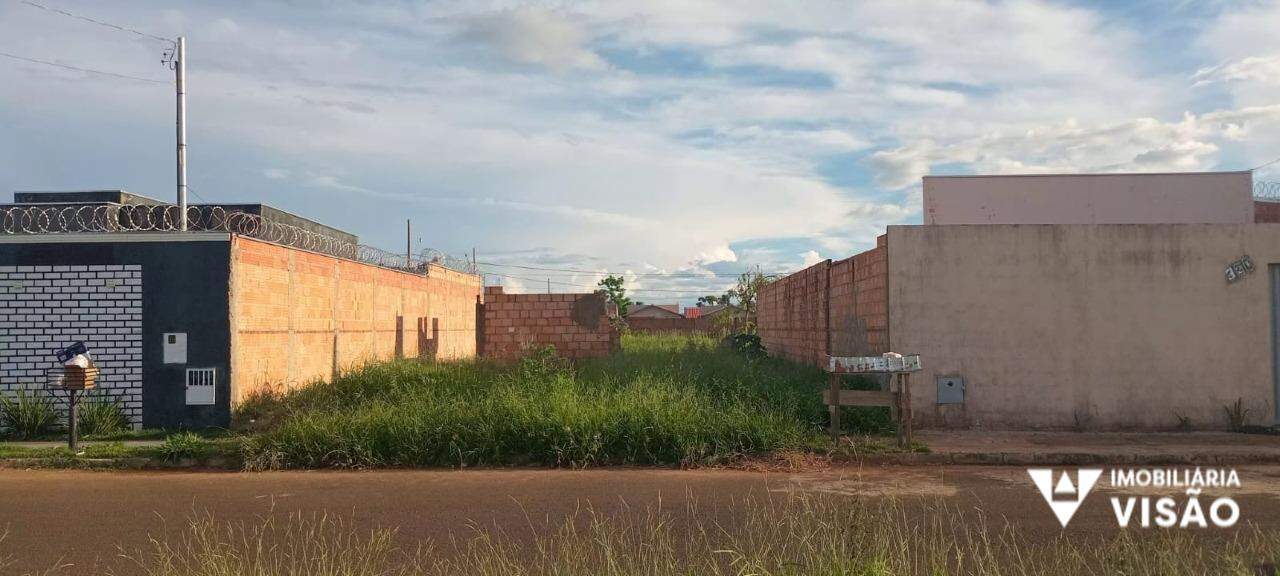 Terreno à venda no Loteamento Antônio Caiado: 