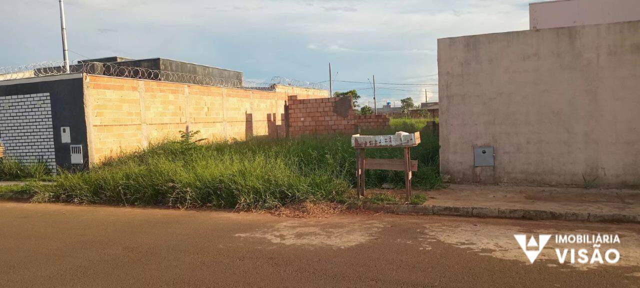 Terreno à venda no Loteamento Antônio Caiado: 