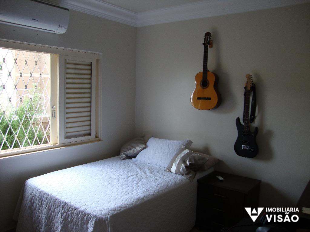 Casa à venda no Jardim Alexandre Campos: 