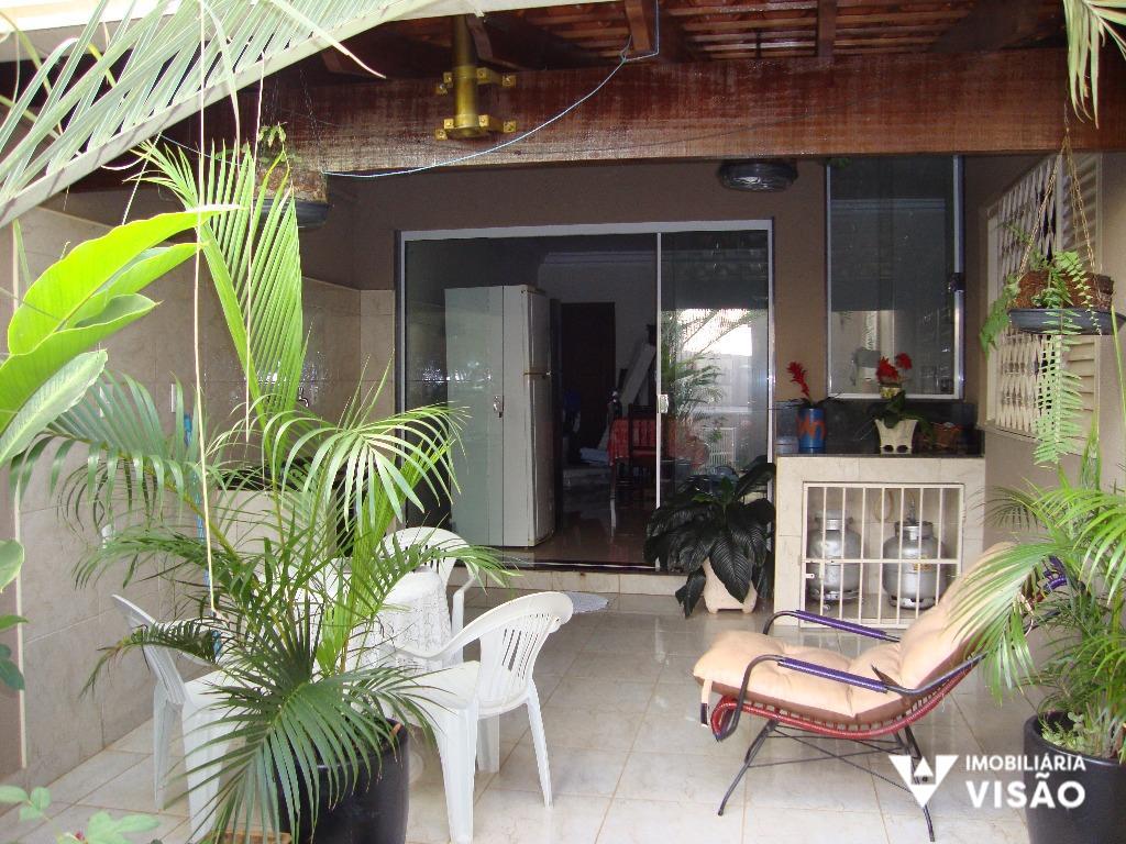 Casa à venda no Jardim Alexandre Campos: 