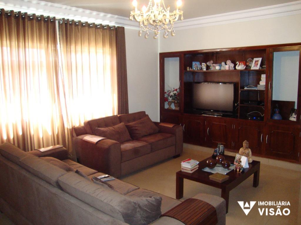 Casa à venda no Jardim Alexandre Campos: 