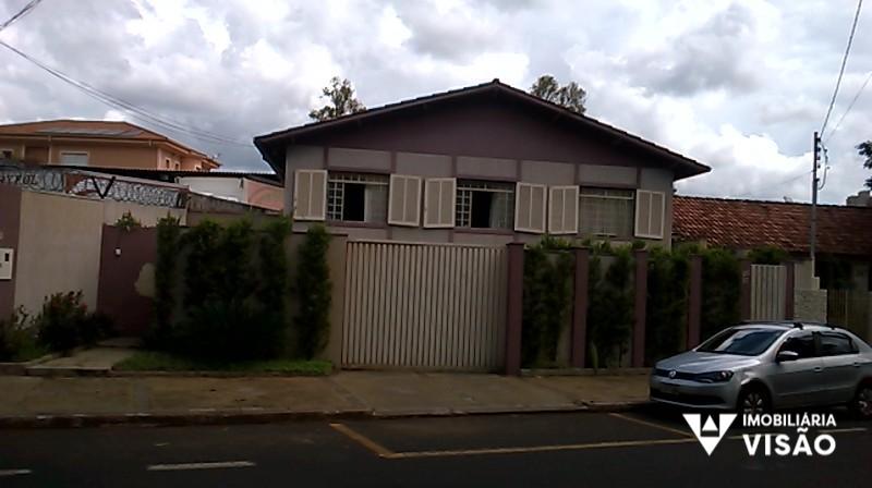 Casa à venda no Mercês: 