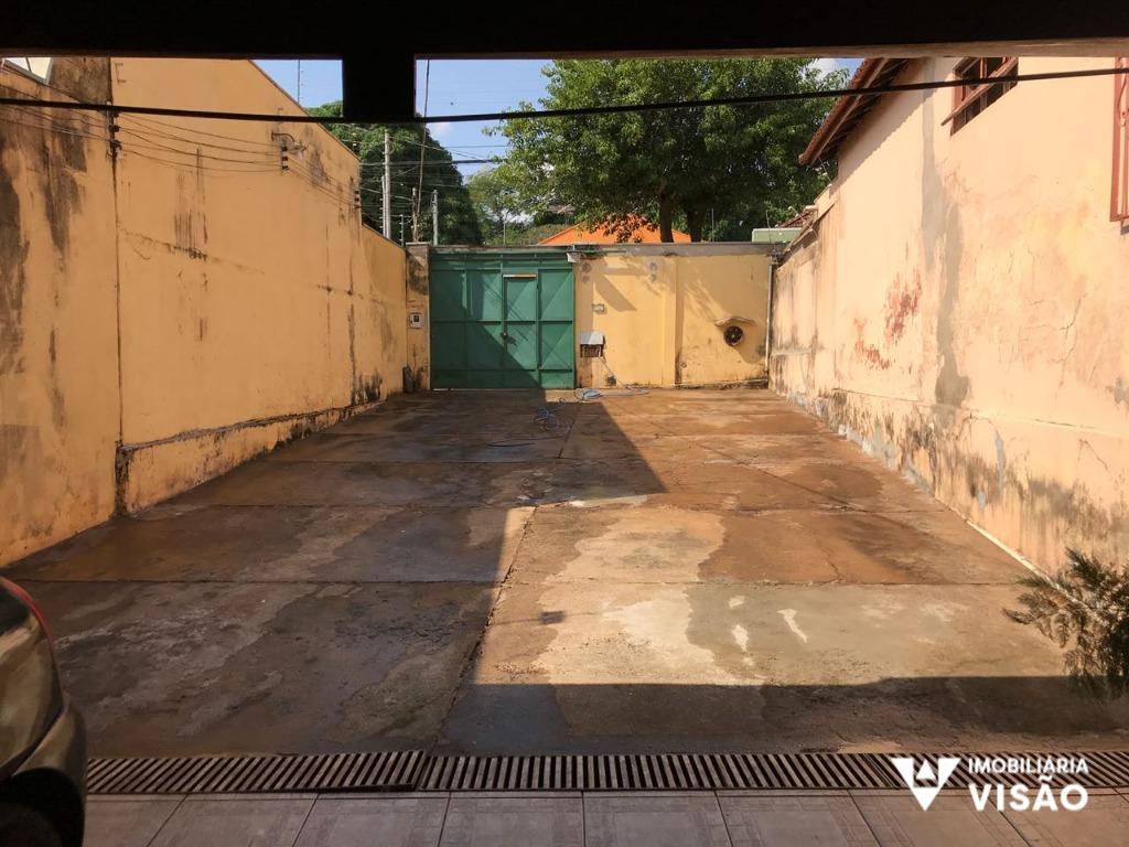 Casa à venda no Mercês: 