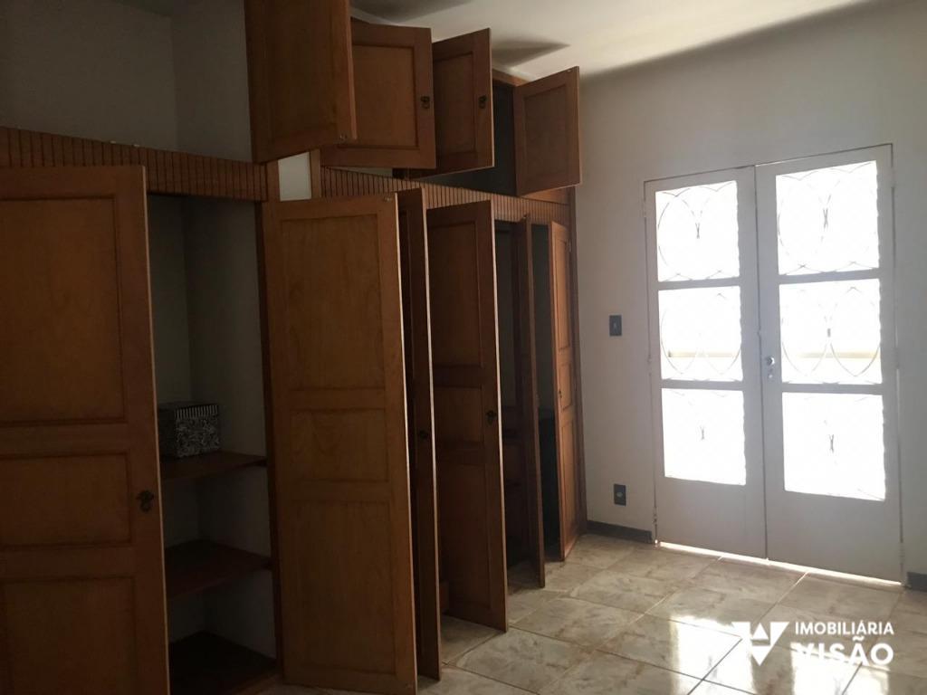 Casa à venda no Mercês: 