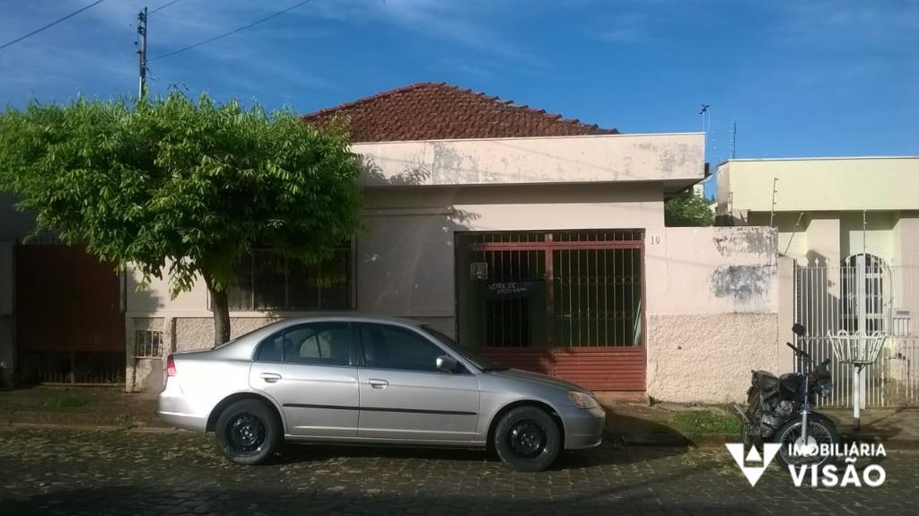 Casa à venda no Conjunto Frei Eugênio: 
