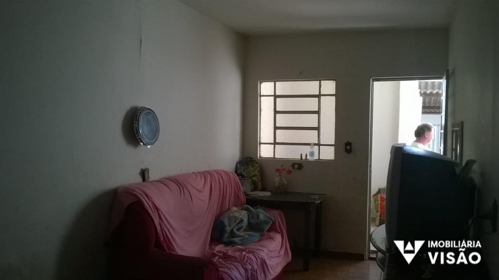 Casa à venda no Conjunto Frei Eugênio: 