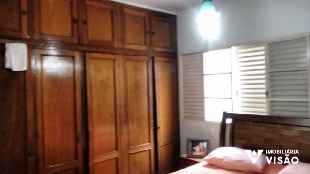 Casa à venda no Conjunto Frei Eugênio: 