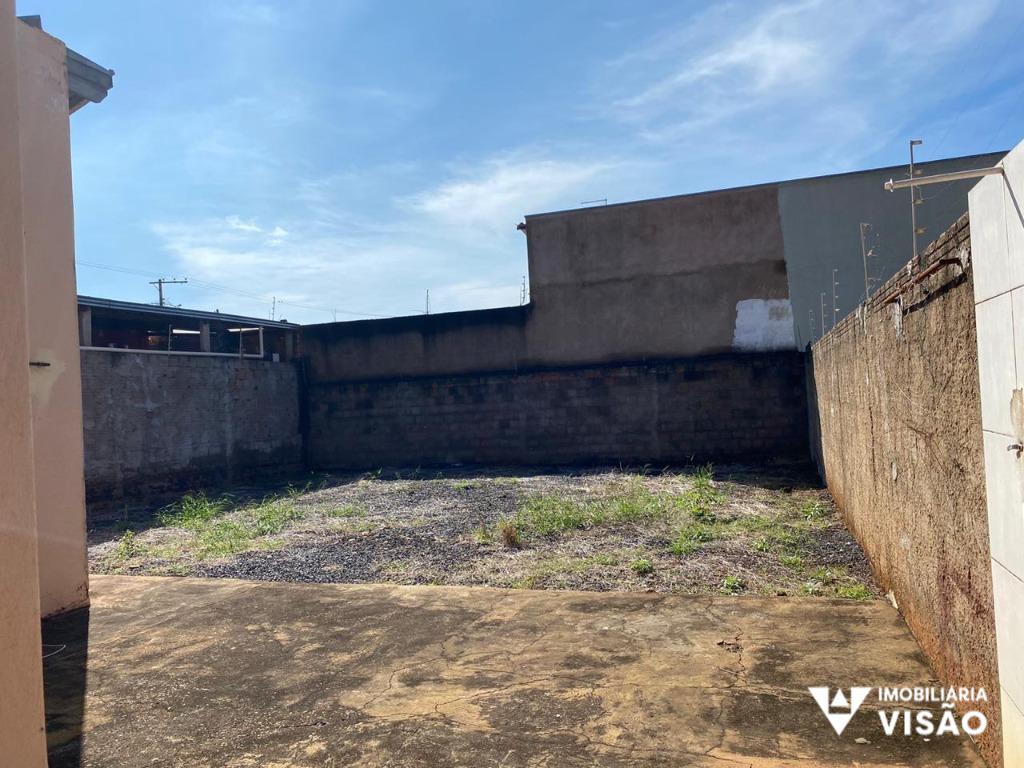 Casa à venda no Lourdes: 