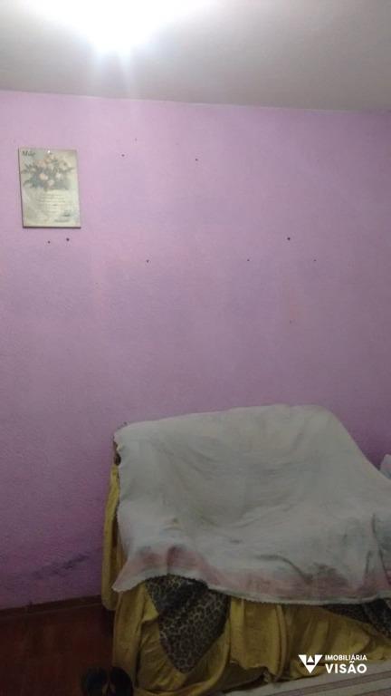 Casa à venda no Conjunto Chica Ferreira: 