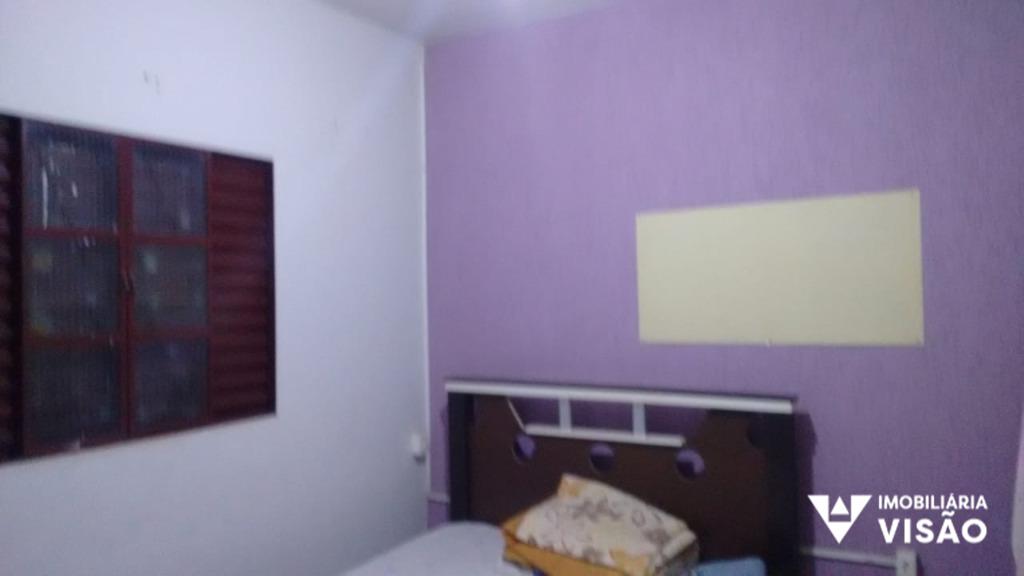 Casa à venda no Conjunto Chica Ferreira: 