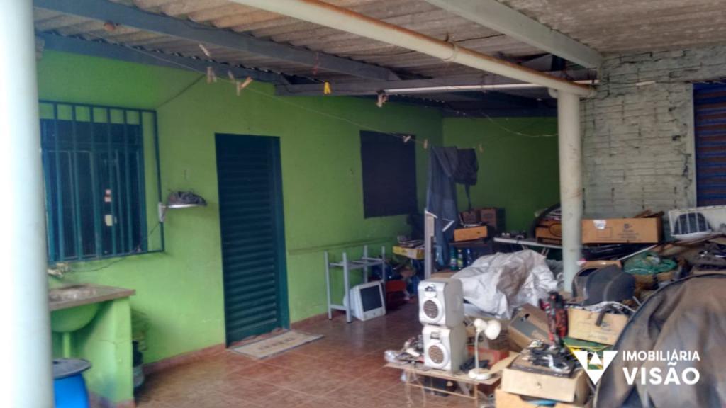 Casa à venda no Conjunto Chica Ferreira: 