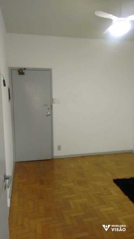 Sala à venda no Centro: 