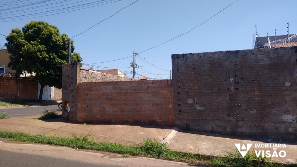 Terreno à venda no Oneida Mendes: 