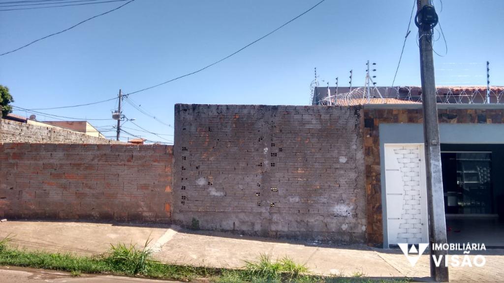 Terreno à venda no Oneida Mendes: 