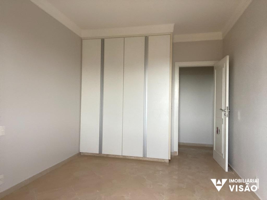 Apartamento à venda no Mercês: 
