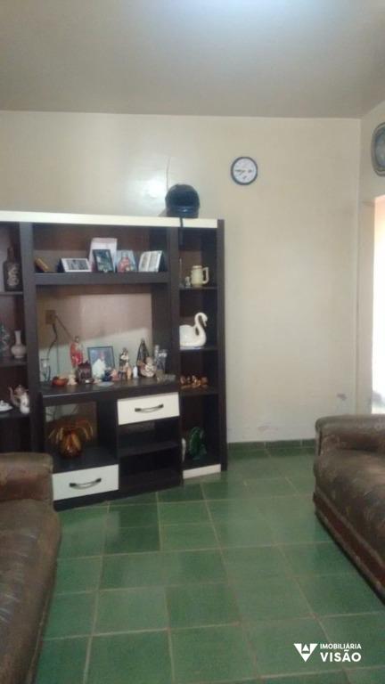 Casa à venda no Fabrício: 