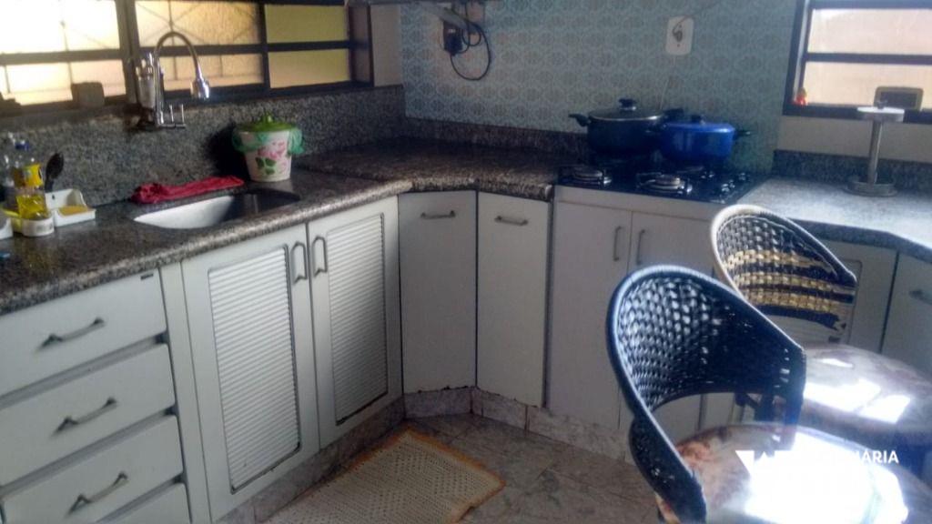 Casa à venda no Conjunto Costa Telles I: 