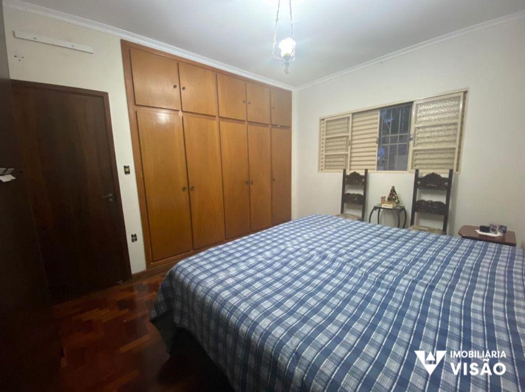 Casa à venda no Fabrício: 