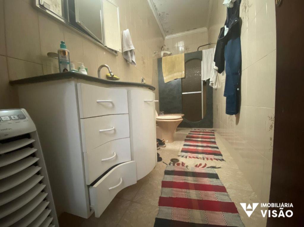 Casa à venda no Fabrício: 