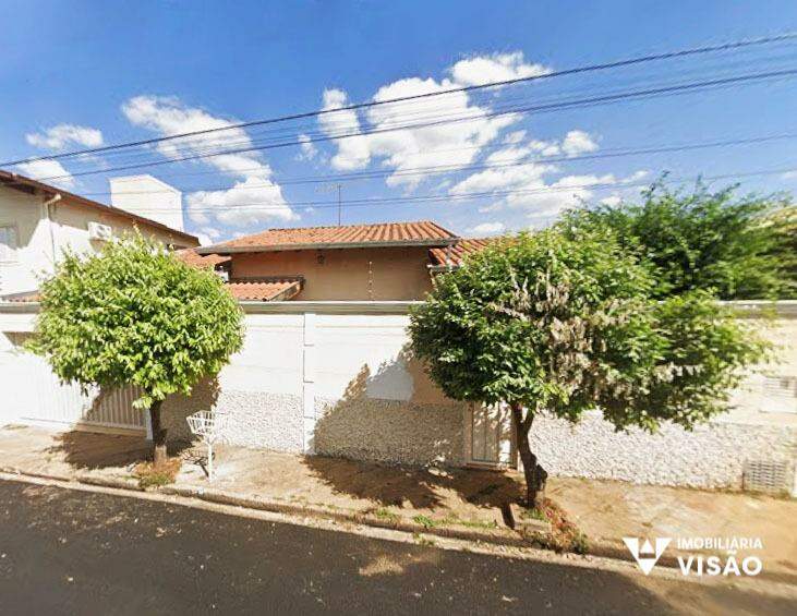 Casa à venda no Fabrício: 