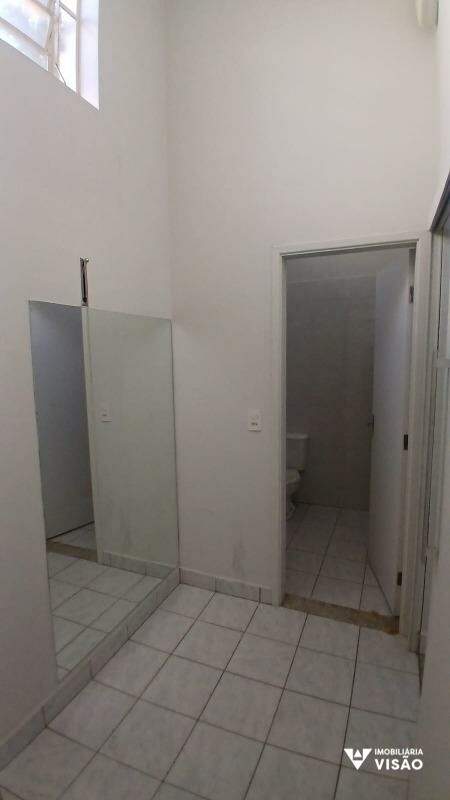 Ponto Comercial para aluguel no São Sebastião: 