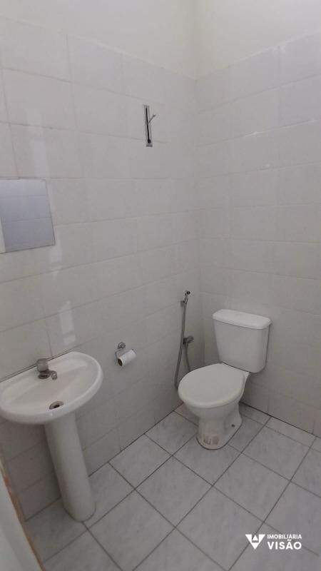 Ponto Comercial para aluguel no São Sebastião: 