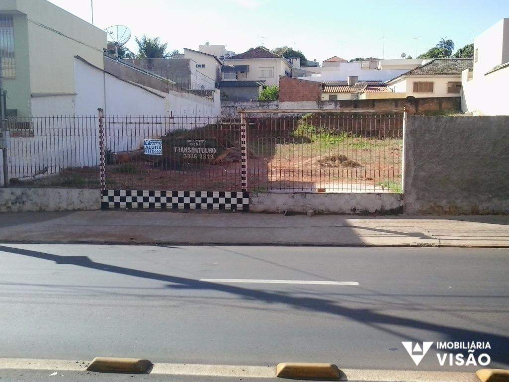 Terreno para aluguel no Centro: 