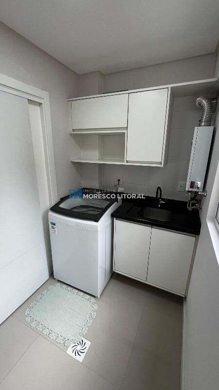 Apartamento à venda no Meia Praia: 