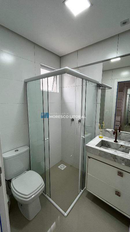 Apartamento à venda no Meia Praia: 