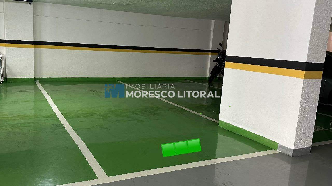 Apartamento à venda no Meia Praia: 