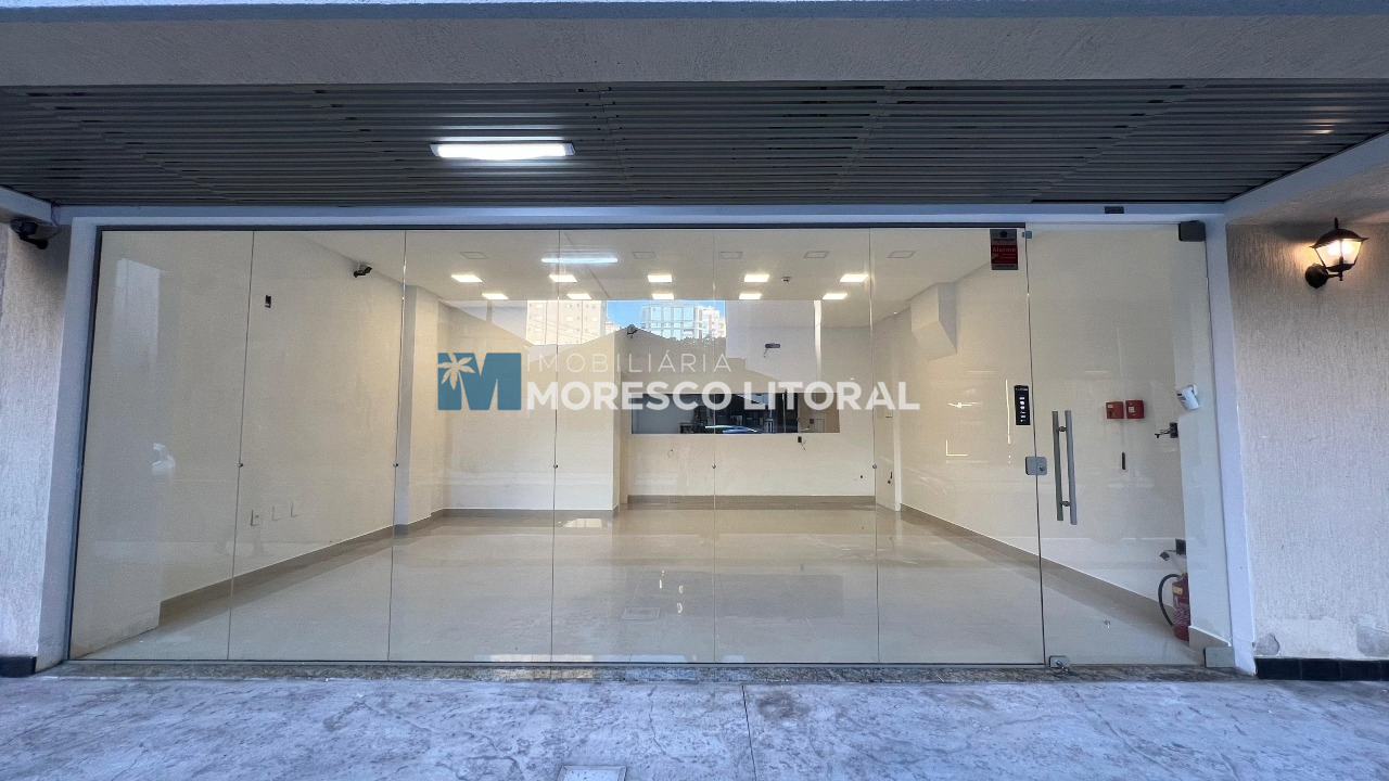 Sala Comercial para aluguel no Meia Praia: 