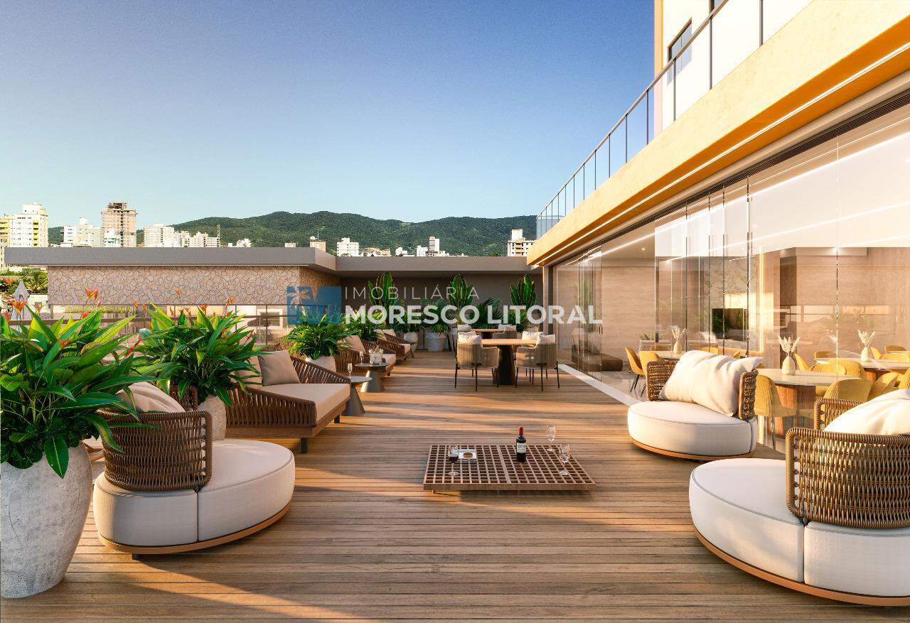 Apartamento à venda no Meia Praia: 