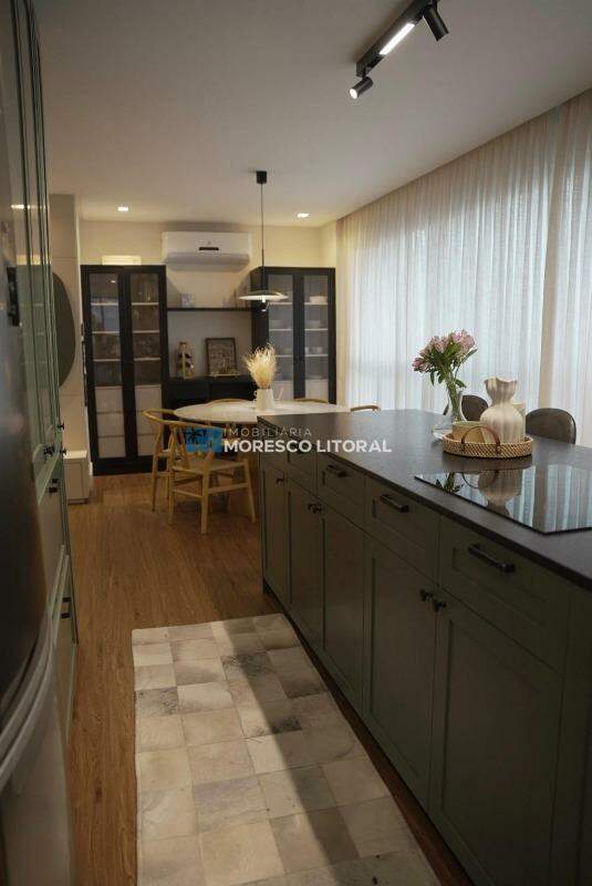 Apartamento à venda no Balneário Perequê: 