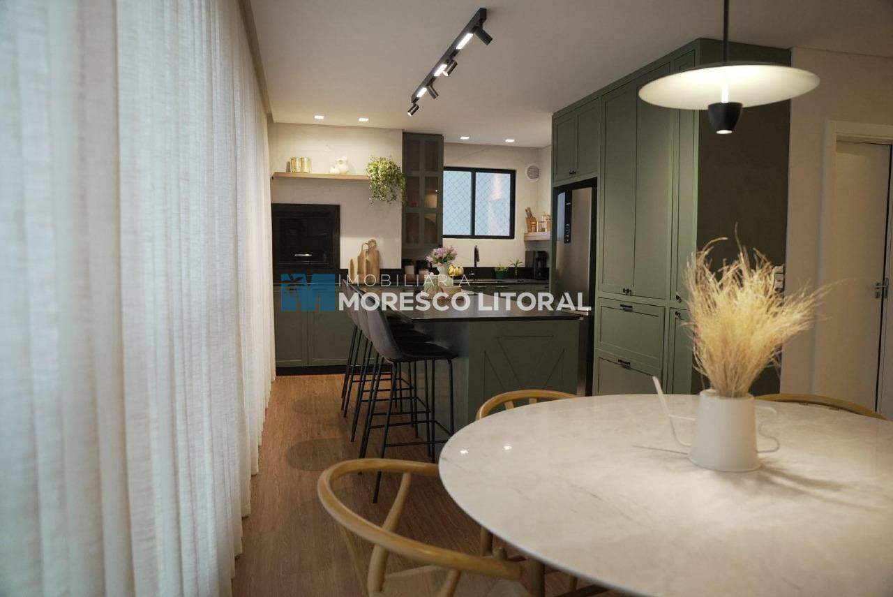 Apartamento à venda no Balneário Perequê: 