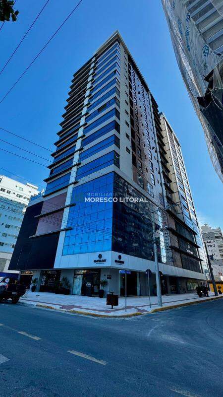 Apartamento à venda no Balneário Perequê: 