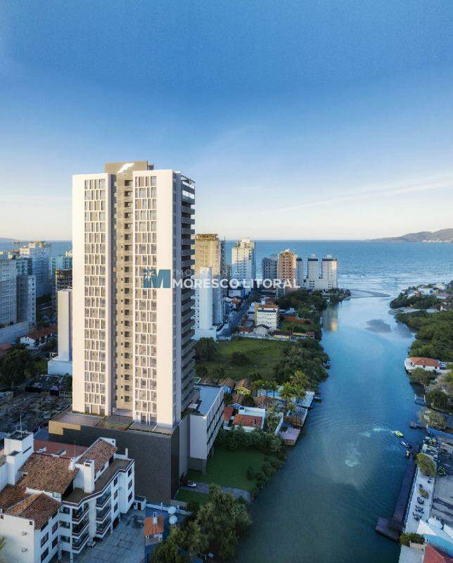 Apartamento à venda no Meia Praia: 